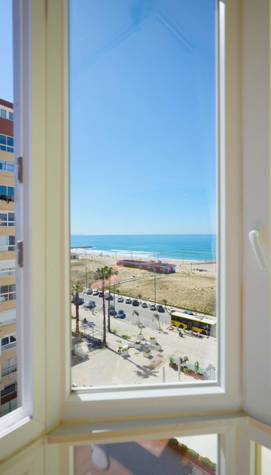 Front Beach Costa Caparica Lisbon Costa de Caparica Exteriér fotografie